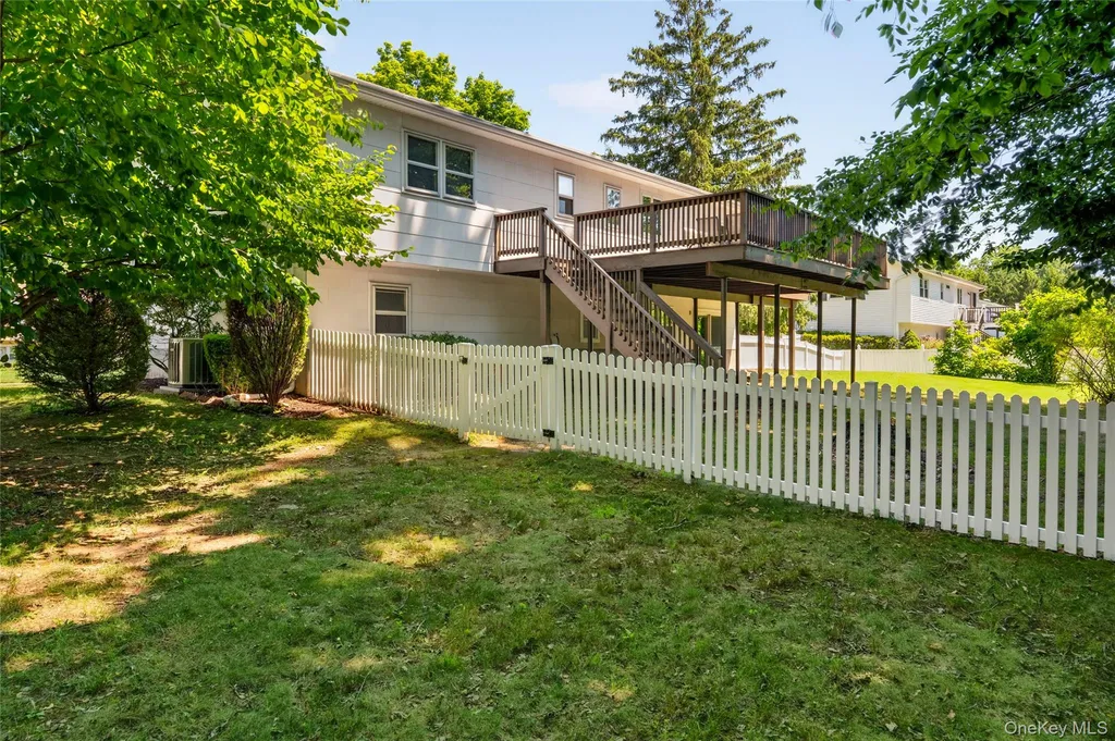 81 Poplar Street Nanuet NY 10954