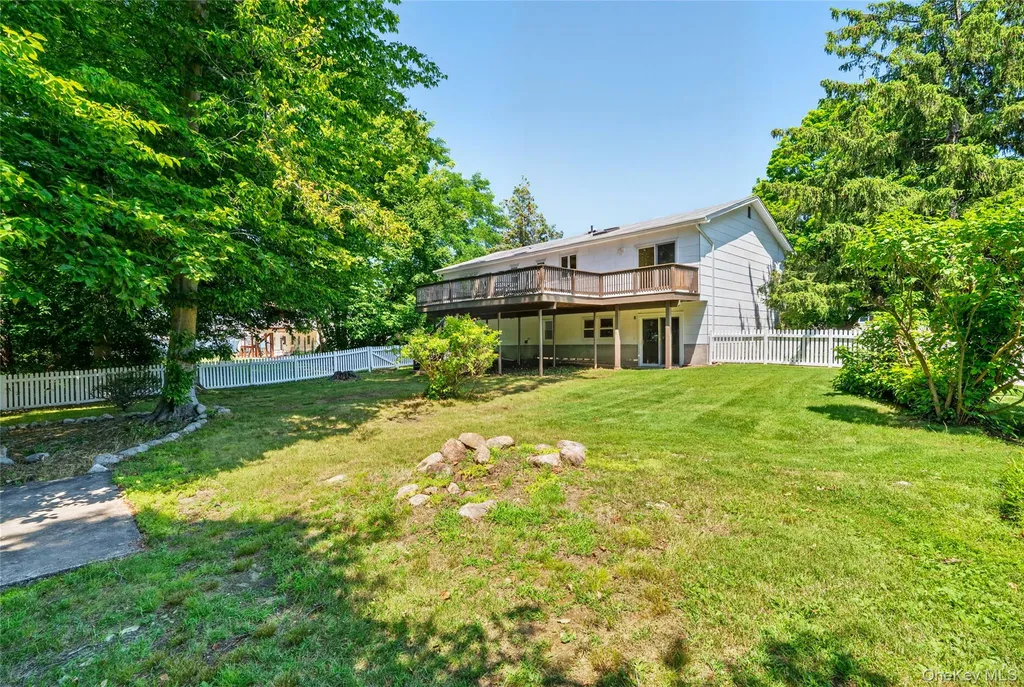 81 Poplar Street Nanuet NY 10954