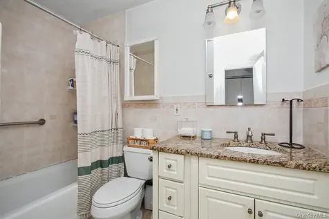 7 Balint Drive Yonkers NY 10710