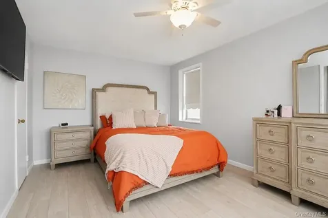 7 Balint Drive Yonkers NY 10710