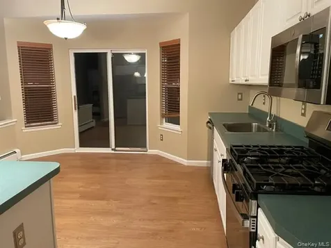 87 Summerfield Drive Holtsville NY 11742
