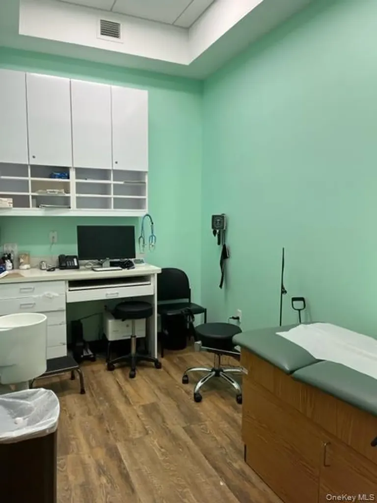 131-07 40th Road Flushing NY 11354