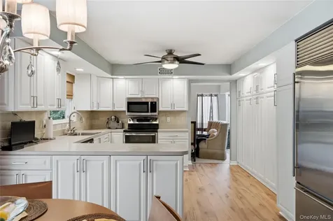 16 Wildwood Court East Islip NY 11730