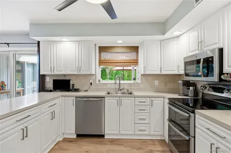 16 Wildwood Court East Islip NY 11730