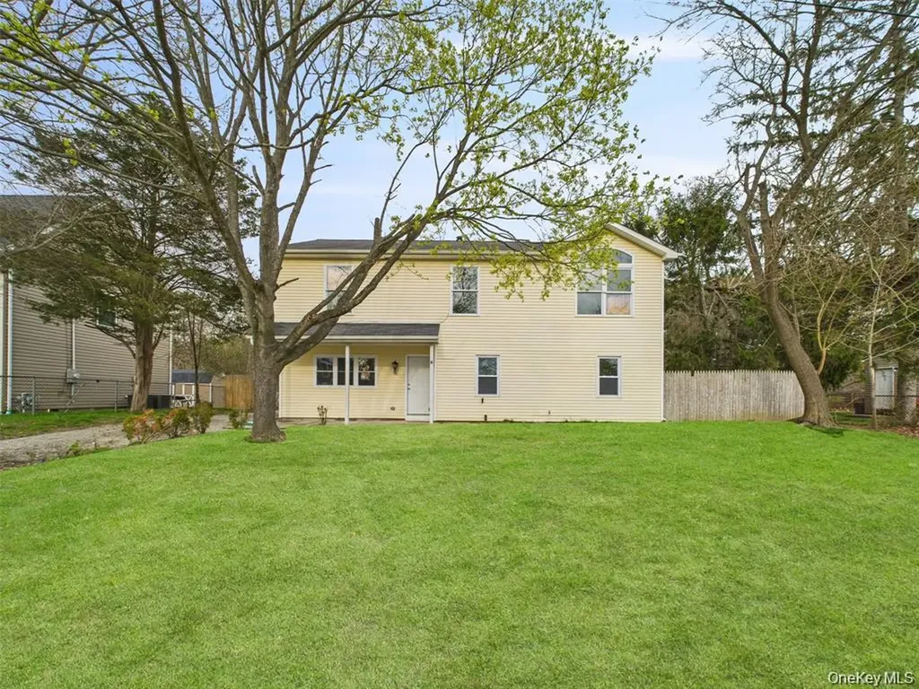 613 Bourdois Avenue Bellport NY 11713