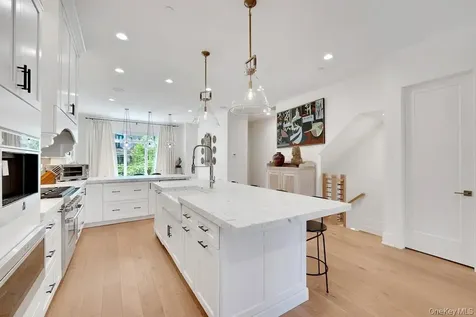 324 Horseman Boulevard Sleepy Hollow NY 10591