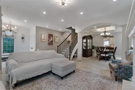 164-31 89th Street Howard Beach NY 11414