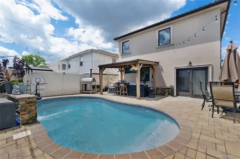 164-31 89th Street Howard Beach NY 11414