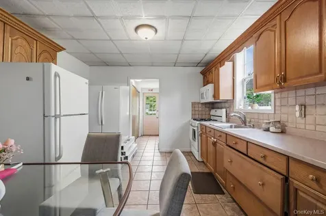 29 Blauvelt Avenue West Haverstraw NY 10993