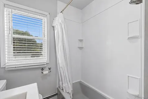 29 Blauvelt Avenue West Haverstraw NY 10993