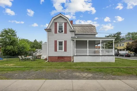 29 Blauvelt Avenue West Haverstraw NY 10993