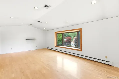 138 Arthur Avenue Thornwood NY 10594