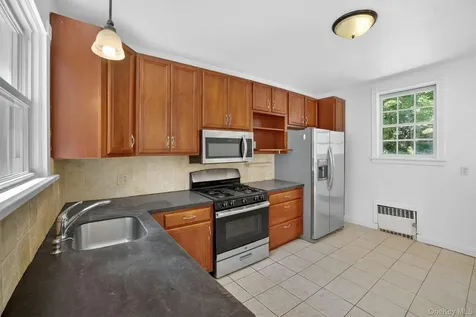 15 Desmond Avenue Bronxville NY 10708