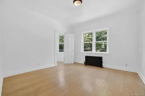 15 Desmond Avenue Bronxville NY 10708