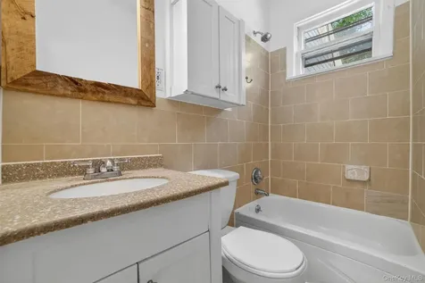 15 Desmond Avenue Bronxville NY 10708