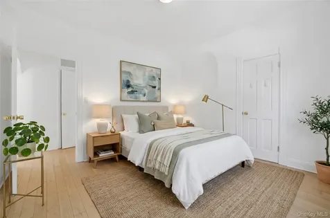 15 Desmond Avenue Bronxville NY 10708