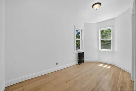 15 Desmond Avenue Bronxville NY 10708