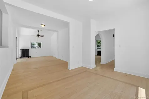 15 Desmond Avenue Bronxville NY 10708