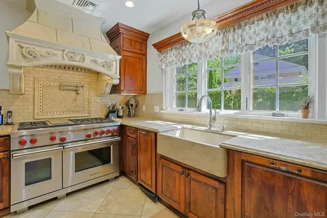 516 Bellwood Avenue Sleepy Hollow NY 10591