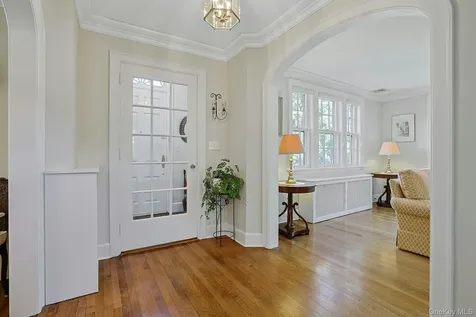 516 Bellwood Avenue Sleepy Hollow NY 10591