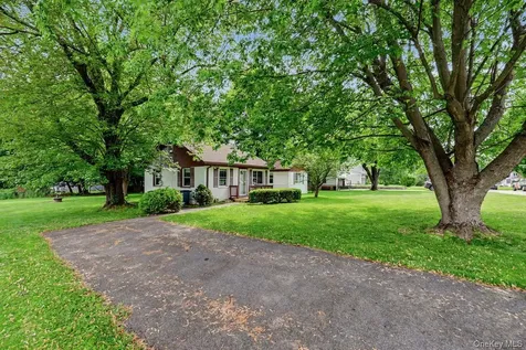 59 Oakwood Drive Brewster NY 10509