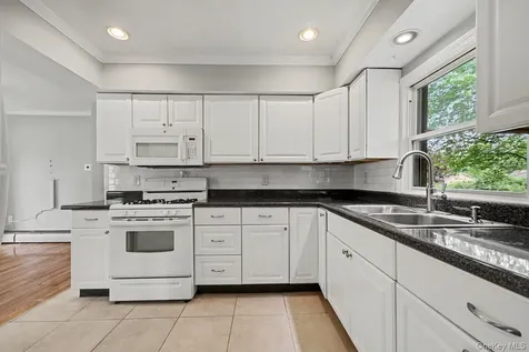 59 Oakwood Drive Brewster NY 10509