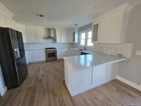 851 W Bay Drive West Islip NY 11795