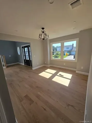 851 W Bay Drive West Islip NY 11795