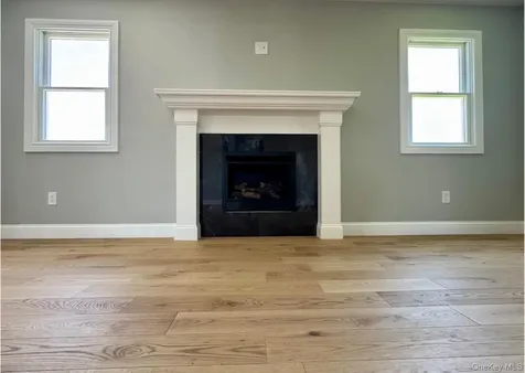 851 W Bay Drive West Islip NY 11795
