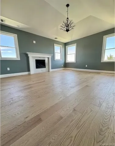 851 W Bay Drive West Islip NY 11795