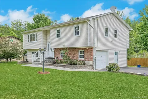 17 Quaspeak Road Congers NY 10920