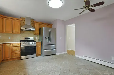17 Quaspeak Road Congers NY 10920