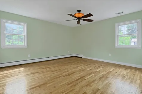 17 Quaspeak Road Congers NY 10920