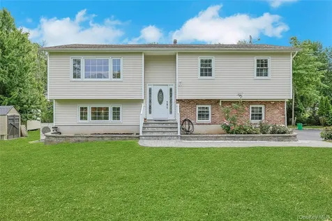 17 Quaspeak Road Congers NY 10920