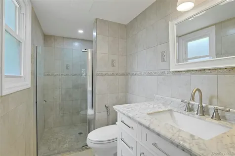 17 Quaspeak Road Congers NY 10920