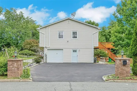17 Quaspeak Road Congers NY 10920