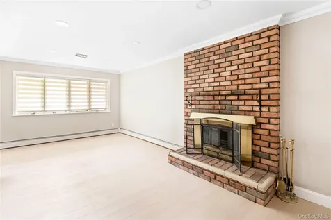 25 Adrienne Lane Hauppauge NY 11788
