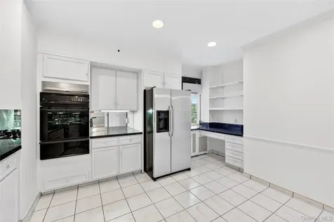 10 Brooklands Bronxville NY 10708