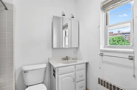 10 Brooklands Bronxville NY 10708