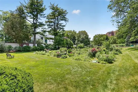 10 Brooklands Bronxville NY 10708