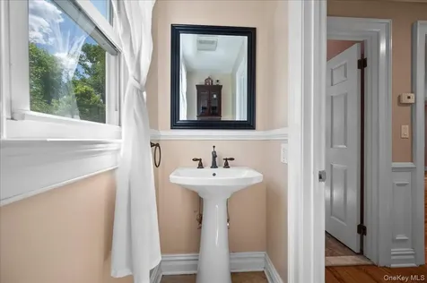 49 N Chatsworth Avenue Larchmont NY 10538