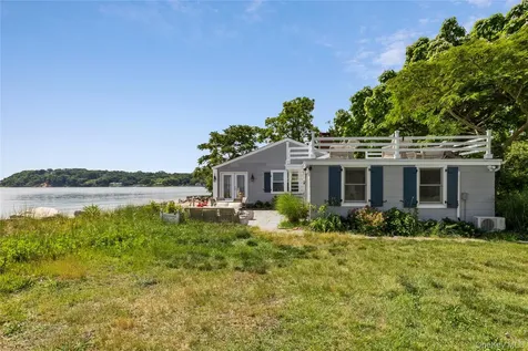 335 Centre Island Road Centre Island NY 11771