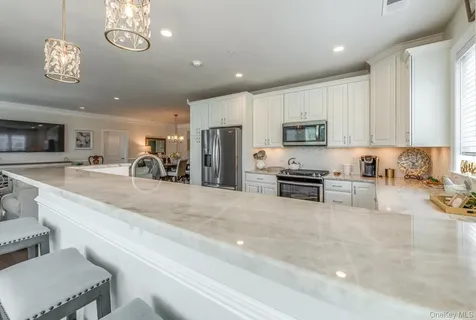 835 Regency Drive Fishkill NY 12524