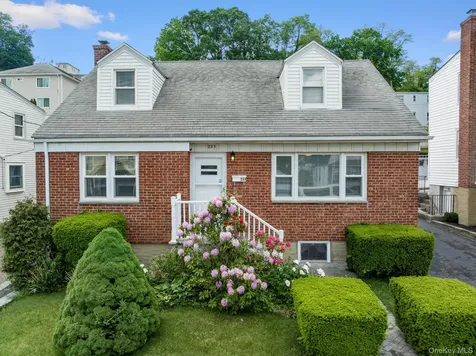 233 Woodland Avenue Yonkers NY 10703