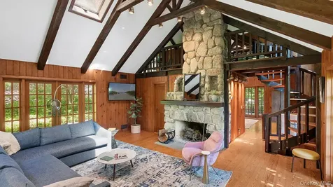 678 Golf Ridge Road Carmel NY 10512