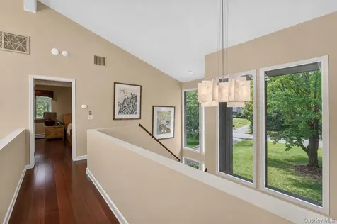 1 Sassi Drive Croton-on-hudson NY 10567