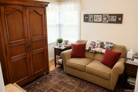13 Gerald Avenue Hicksville NY 11801