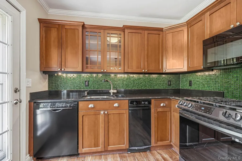 29 Coralyn Avenue White Plains NY 10605