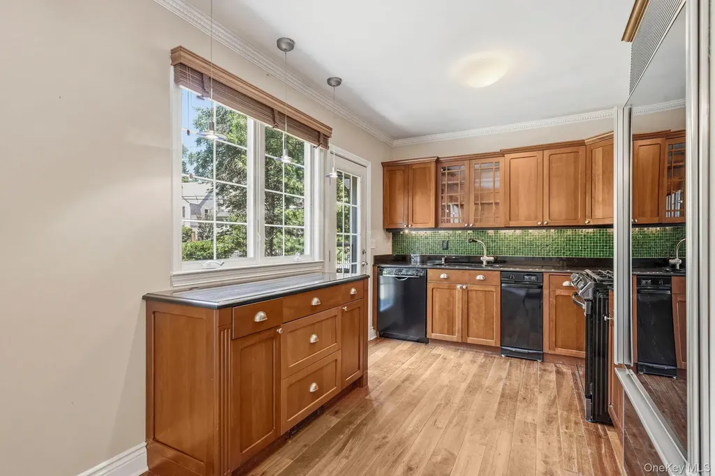 29 Coralyn Avenue White Plains NY 10605