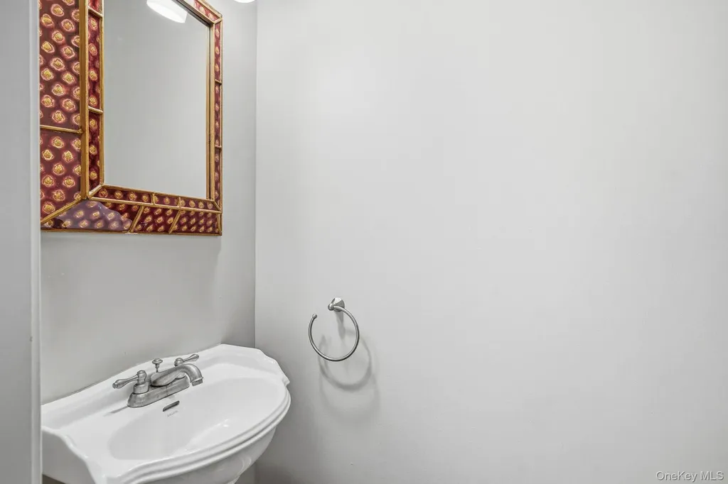 29 Coralyn Avenue White Plains NY 10605